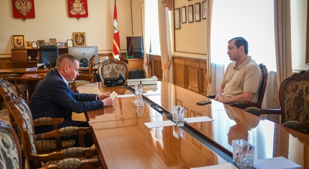 Губернатор Алексей Островский и Глава города Андрей Борисов обсудили вопросы благоустройства территории Солдатского озера