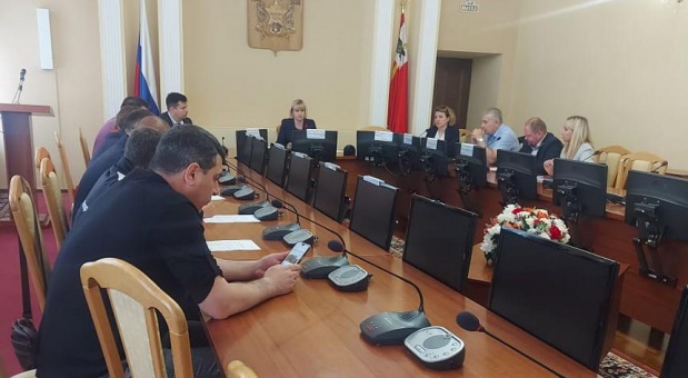 В Смоленске обсудили ход работ по благоустройству дворовых и общественных территорий