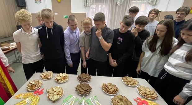В Смоленске прошла познавательная программа для детей «От зерна до каравая»