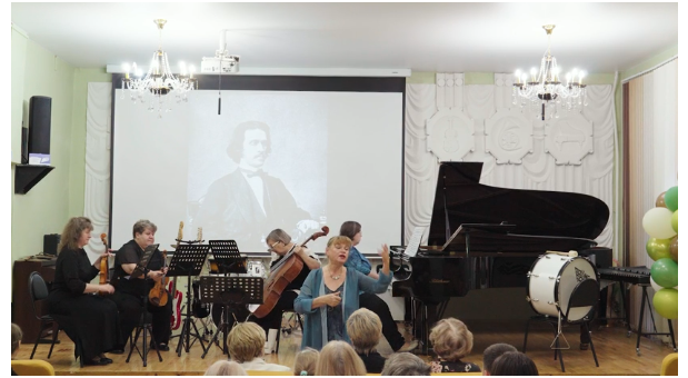 В Смоленске открылся новый сезон детской городской общедоступной филармонии «Музыкальное просветительство»
