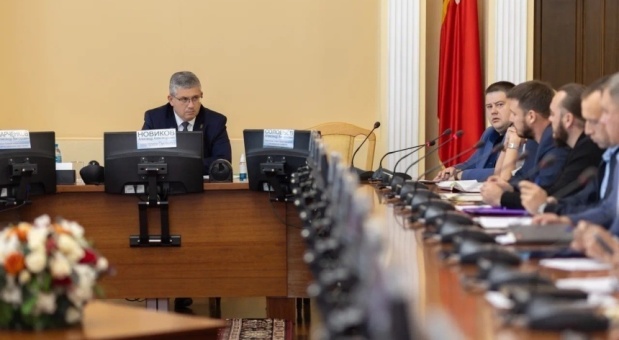 Александр Новиков провел общегородскую планерку