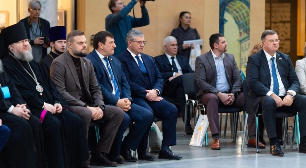 Глава Смоленска Александр Новиков принял участие в Соборном съезде Смоленского регионального отделения Всемирного Русского Народного Собора