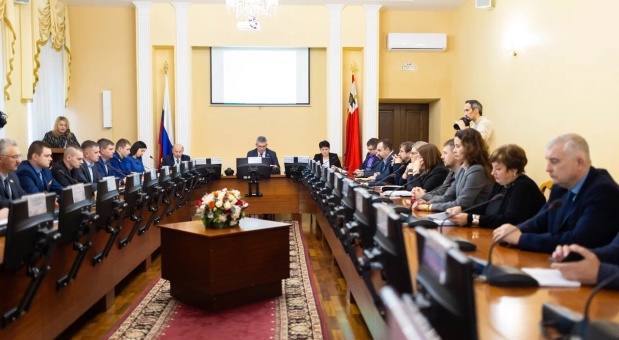 В Смоленске прошли публичные слушания по проекту бюджета на 2026 – 2028 годы