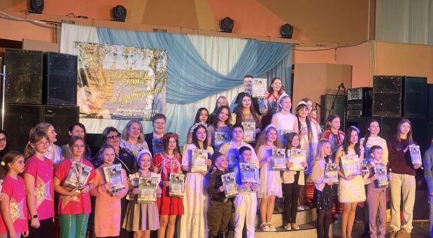 Вокальный конкурс молодых исполнителей прошел в Смоленске