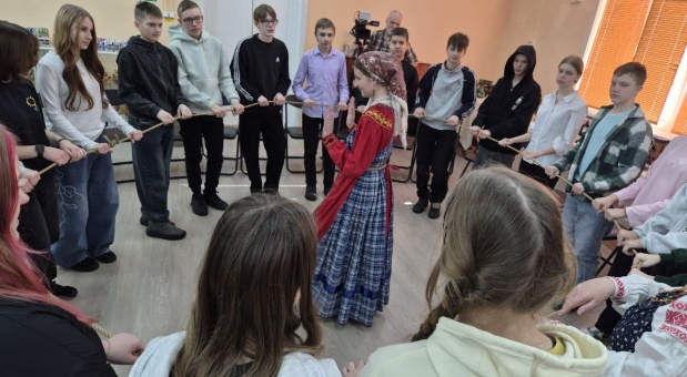 В Смоленске празднуют Масленицу