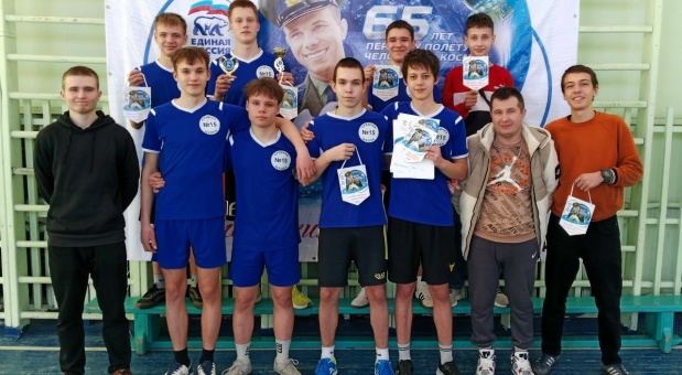 В Заднепровском районе Смоленска завершился муниципальный этап соревнований по волейболу среди школьников