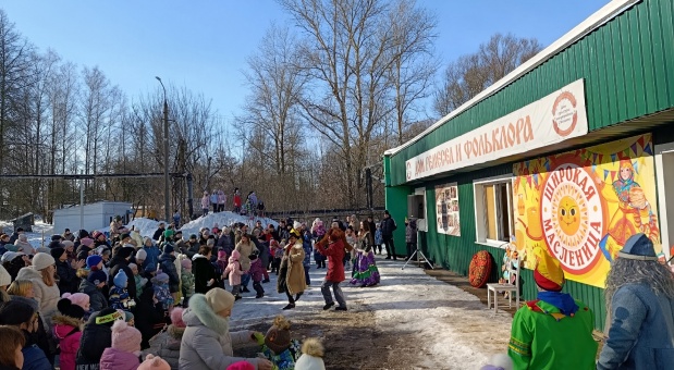 Смоляне попрощались с зимой