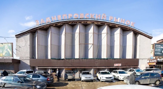 Глава города ознакомился с ходом работ на Заднепровском рынке