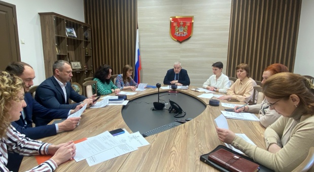 Заседание антикоррупционной комиссии прошло в Администрации Смоленска