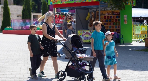 В Смоленске впервые отмечают День многодетной семьи Смоленщины