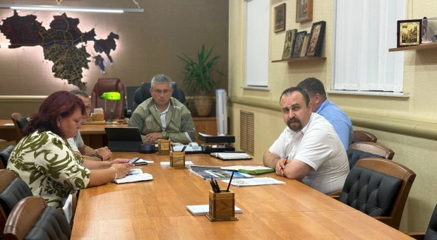 В Смоленске устраняют последствия непогоды