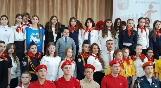 Городская школа актива собрала более 130 смоленских школьников 